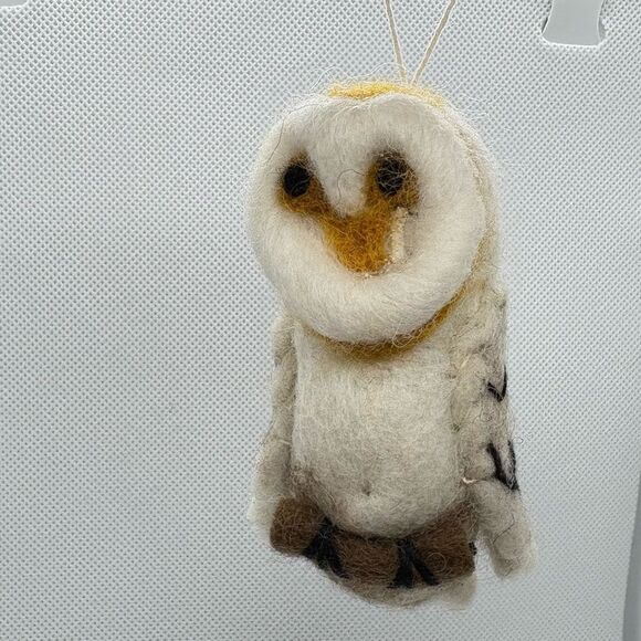 Handcrafted Felted Wool Barn Owl Bird Ornament made in Nepal, Fair Trade. - Picture 8 of 11